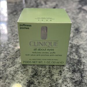 Clinique All About Eyes Cream in Light Green
